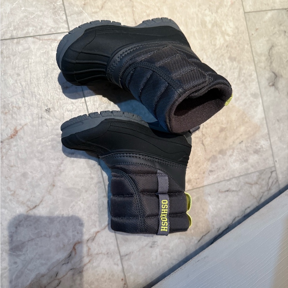 OshKosh B'gosh Kids Black and Gray Boots with Yellow Accents